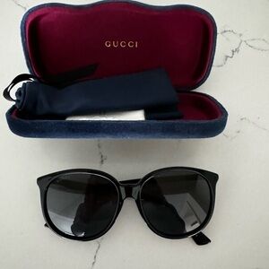 Authentic Brand New never worn NWT Gucci Black Sunglasses. Perfect condition